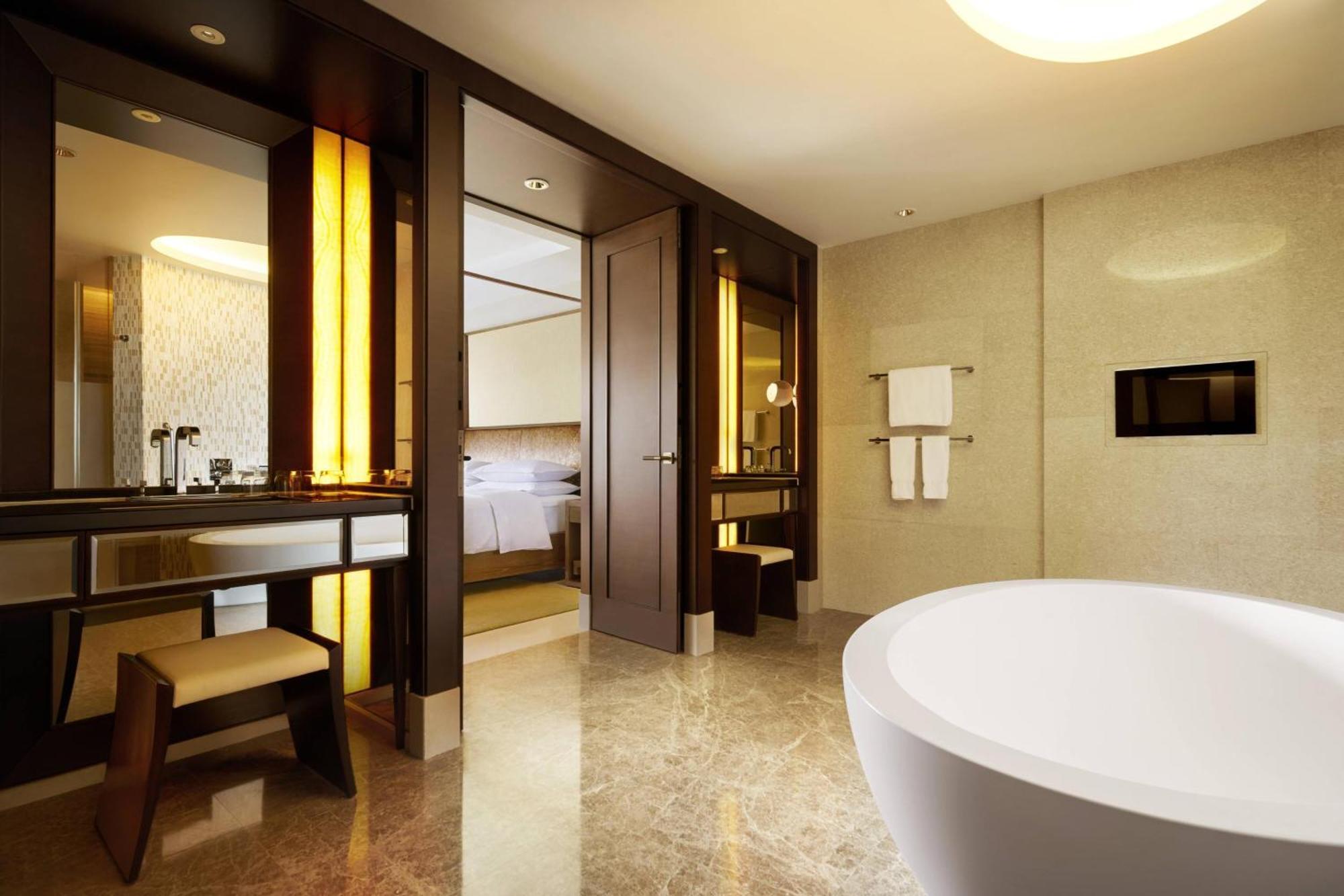 Sheraton Shenzhou Peninsula Resort Ваньнин Экстерьер фото